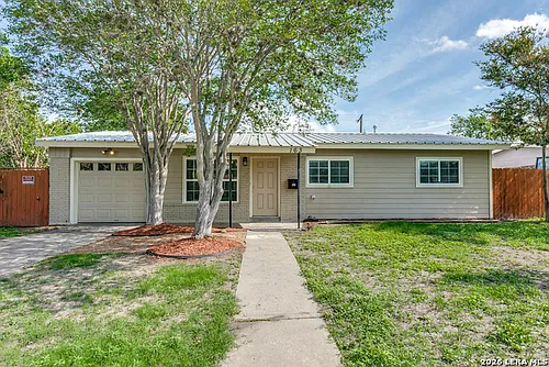 163 Antrim Dr Photo 1