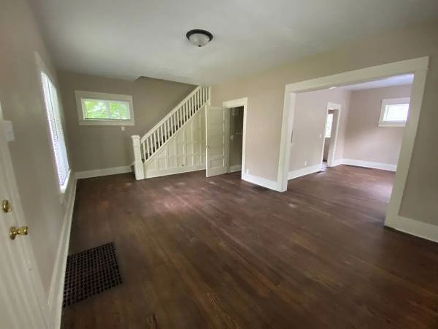 902 Nuttman Ave. - Beautiful Three Bedroom Home W/Remodeled Kitchen *Upcoming* ( Not Yet Showable) — Photo 2