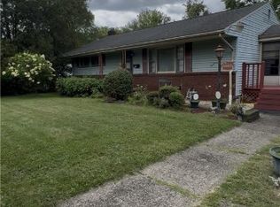 2416 Oregon Ave, Youngstown, OH
