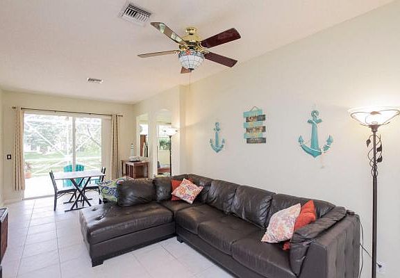 Home For Sale In Wellington Lakes