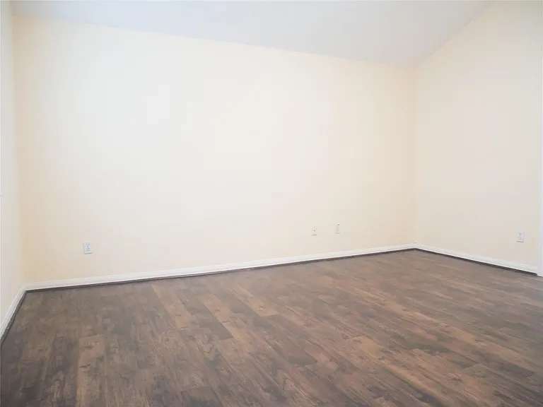2311 Flint Brook Ct — Photo 19