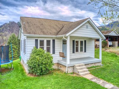 215 Haynes Cv, Clyde, NC, 28721