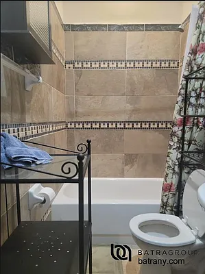 Rented by Batra Group Inc | media 13