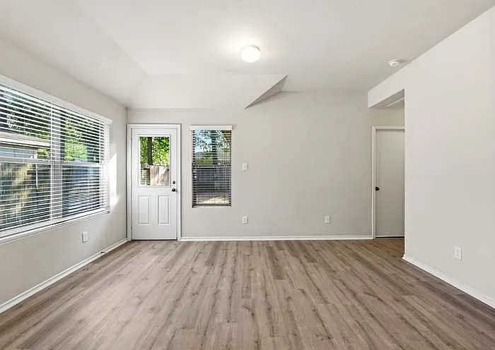 1606 Katydid Ct — Photo 11
