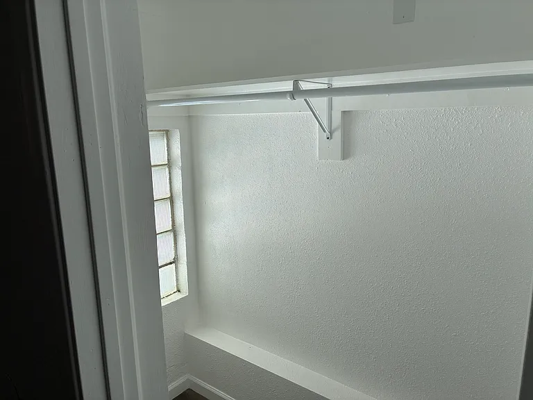 819 W Vista Way — Photo 13