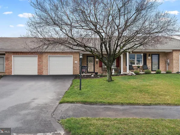 307 Winding Oak Dr, Hagerstown, MD 21740