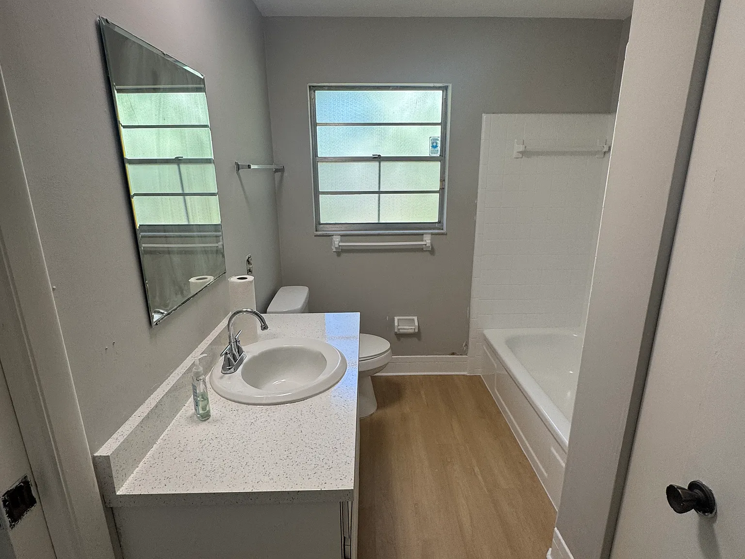 924 Willow Run — Photo 3