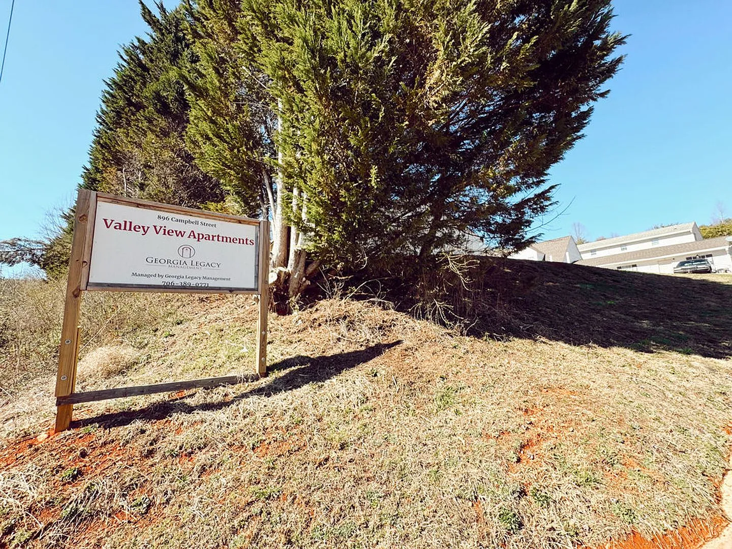 Valley View Apartments — Photo 2