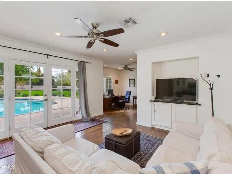 5517 E Mariposa St — Photo 7