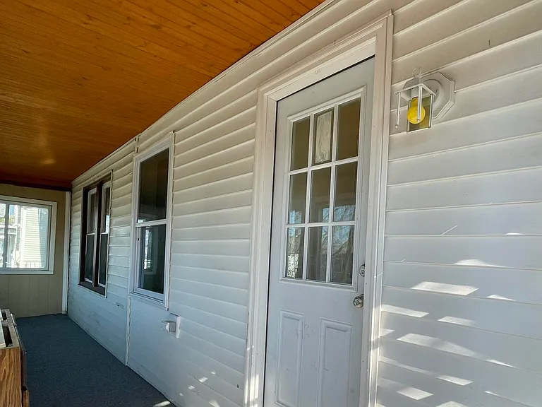 1028 N Webster Ave #2 — Photo 3