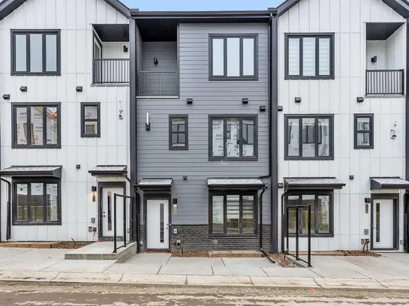 124 N Arbour Lake Ct NW, Calgary, AB T3G 0H6