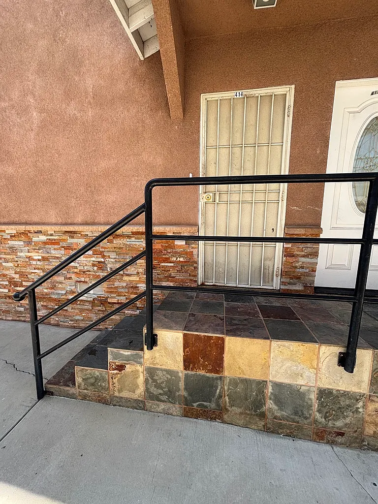 3 bed, 1804 sqft, $3,650 — Photo 2