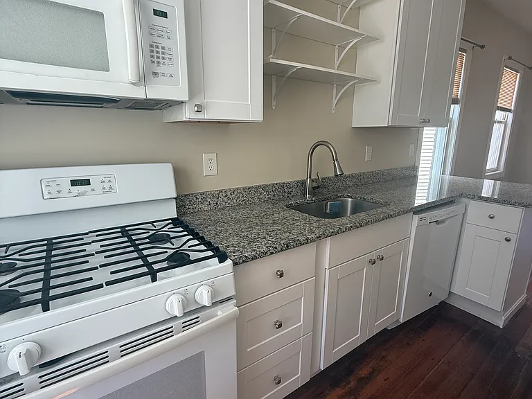 169 Jencks St #2 — Photo 2