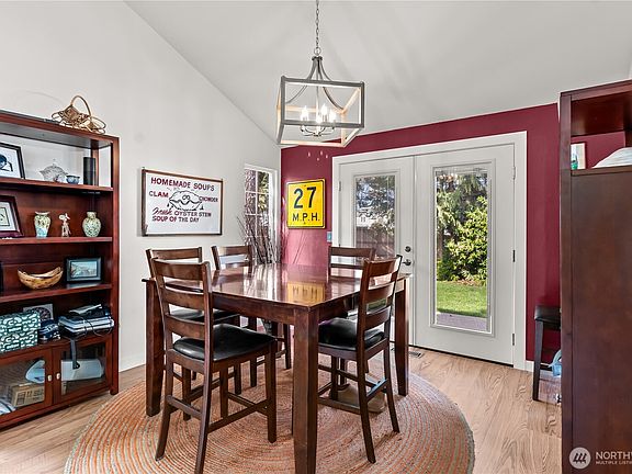 5th image of 7608 Elm Court SE