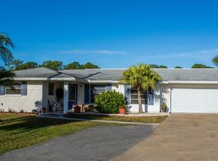 500 Sandlor Dr, Englewood, FL 34223