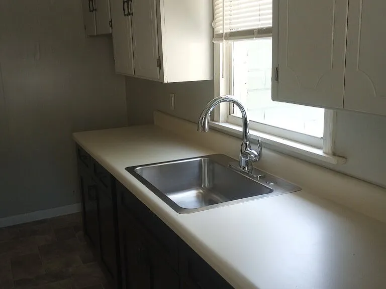 55 Oak St — Photo 4