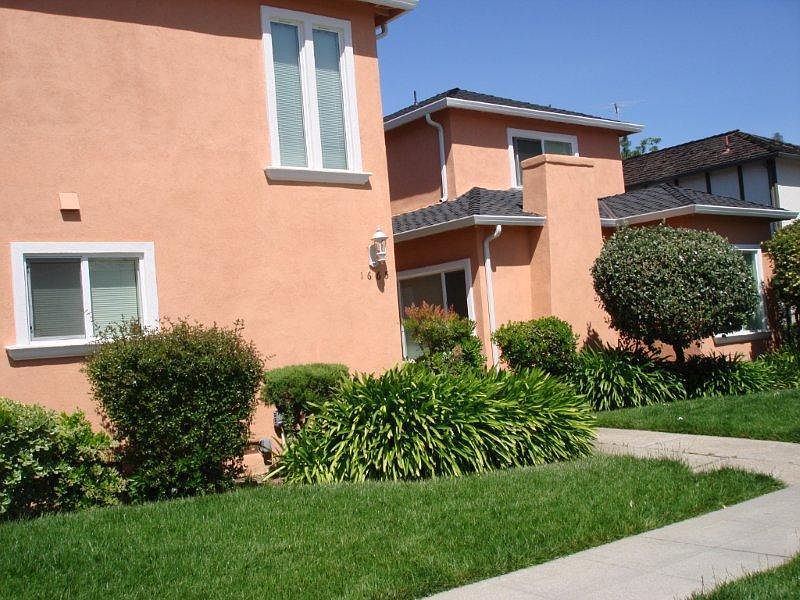 1st image of 1665 Brookvale Dr APT 1