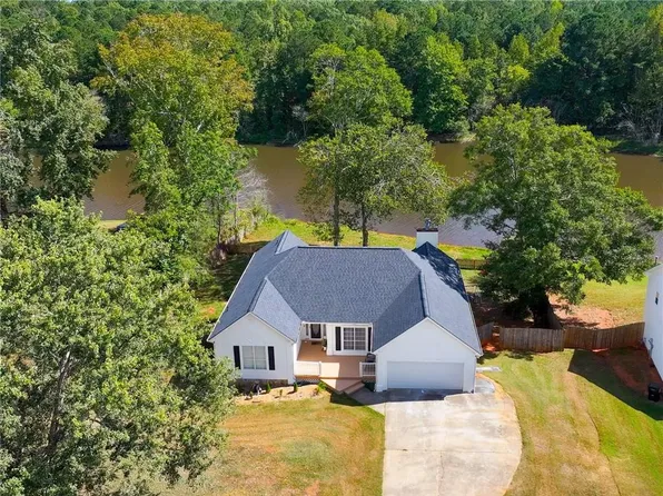 386 Waterfront Dr, McDonough, GA 30253