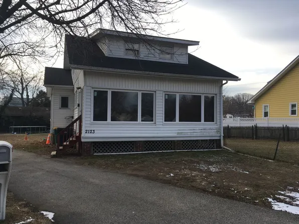 2123 State Rd, Bensalem, PA 19020