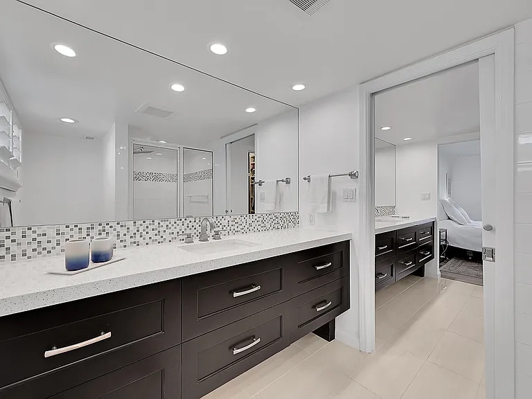 2871 N Ocean Blvd #D302 — Photo 24
