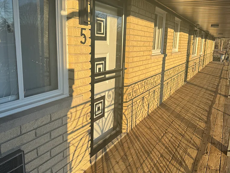 332 N Rochester Rd #7 — Photo 3
