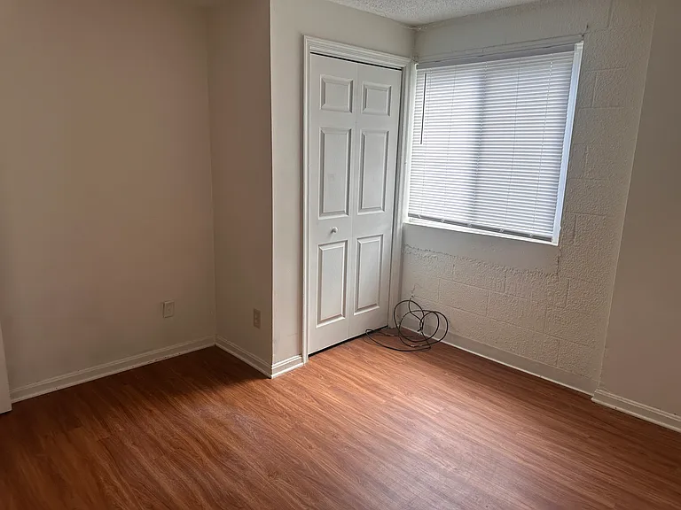 268 Ford Ave #6 — Photo 6