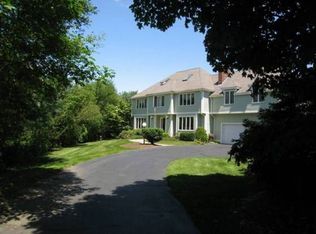 9 Wheelwright Rd, Medfield, MA 02052
