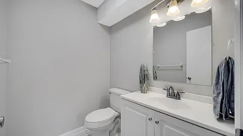 8726 Lakewood Ave — Photo 6