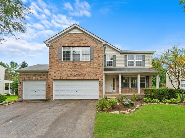 4 Campton Crossings Dr, Saint Charles, IL 60175