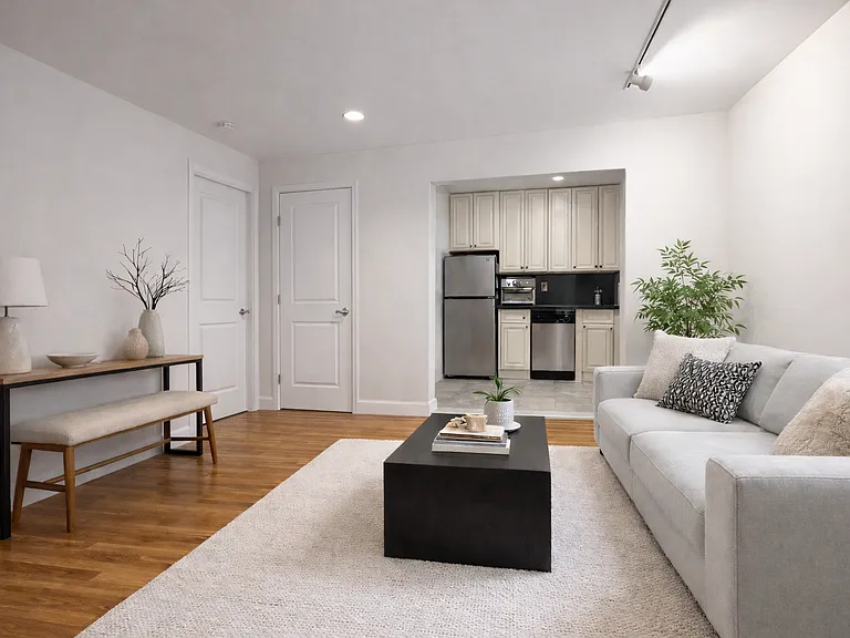 449 W 44th St #3H — Photo 4