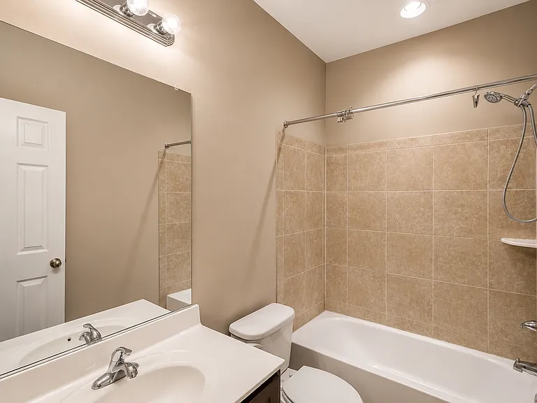 42359 Southfork Ct — Photo 4