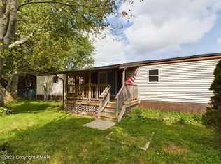 530 Foliage Dr, Blakeslee, PA 18610