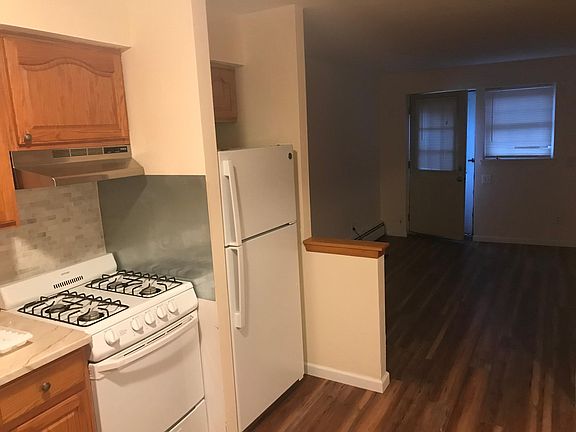 4th image of 157-03 18th Ave