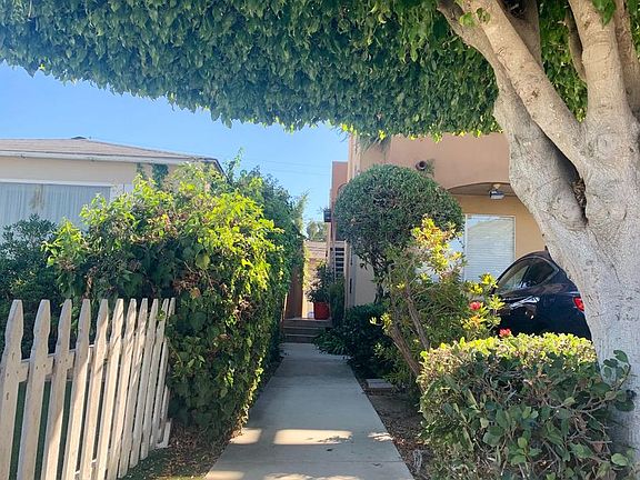 2nd image of 1935 Oliver Ave APT 2