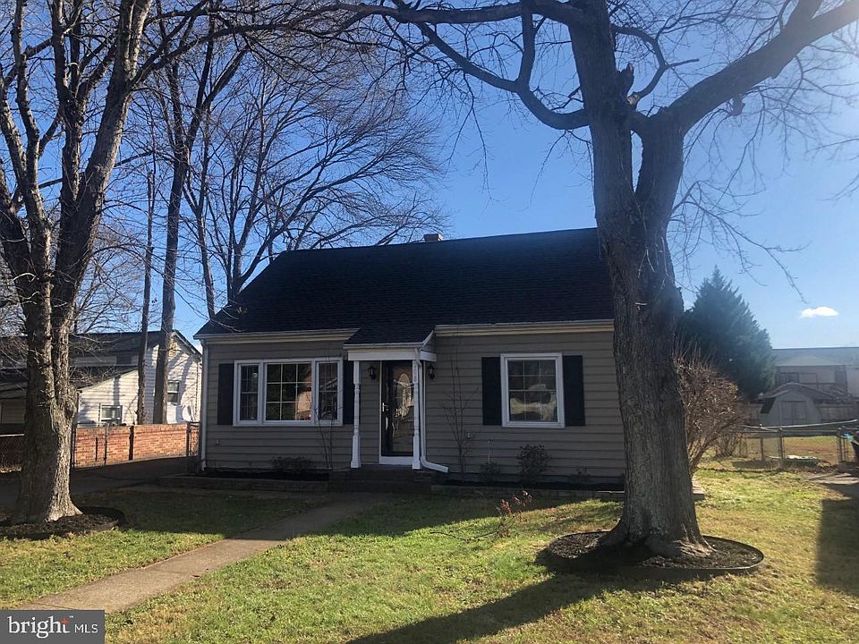 1st image of 208 Hamilton St
