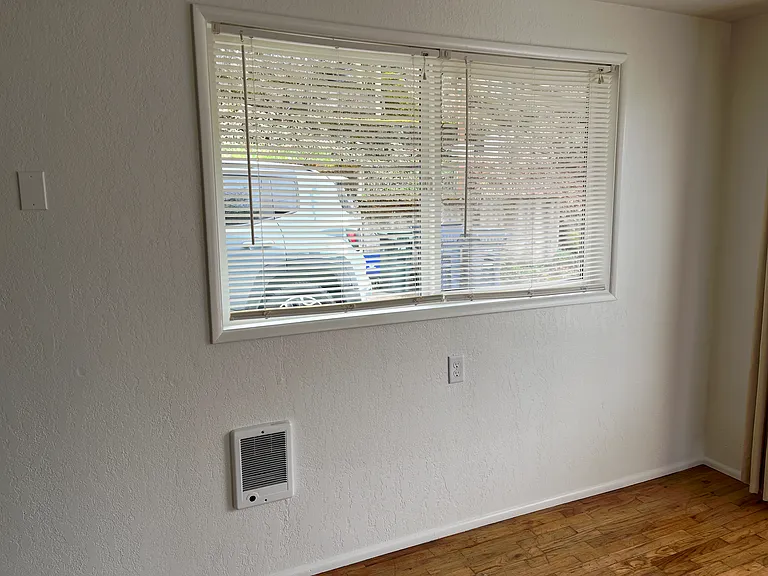 55 Sunset Dr — Photo 2