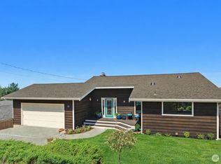 21 Conley Dr, Camano Island, WA 98282