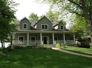 40121 85th St, Genoa City, WI 53128