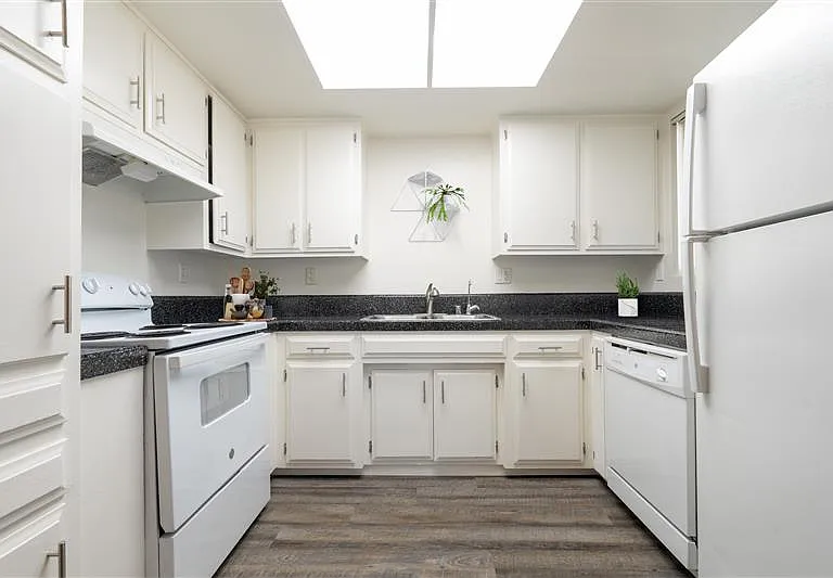 1145 Meadowlake Dr #45-04 — Photo 5