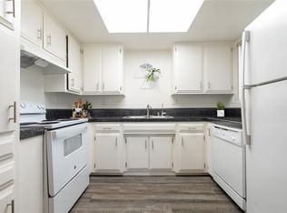 1130 Meadow Lake Dr APT 12, Vista, CA 92084