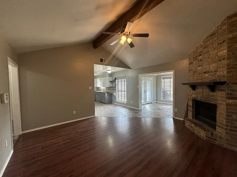 2224 Kirby Smith Dr — Photo 7