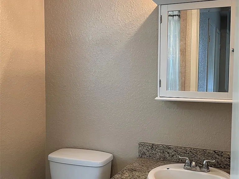2310 Dartmouth Dr — Photo 5
