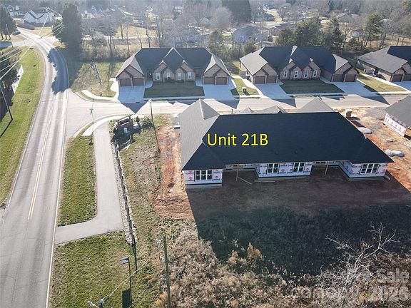 3rd image of 3367 48th Ave NE #21B