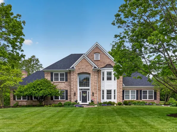 5090 Rollman Estates Dr, Cincinnati, OH 45236