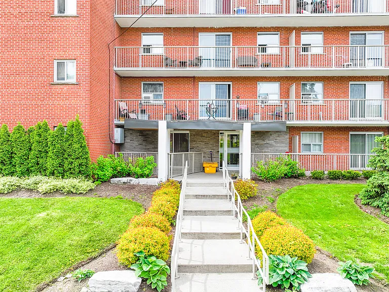 718 Lawrence Rd — Photo 12