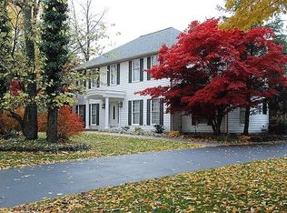 155 Roxbury Park, East Amherst, NY 14051