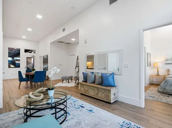 1549 32nd St #106, Emeryville, CA 94608