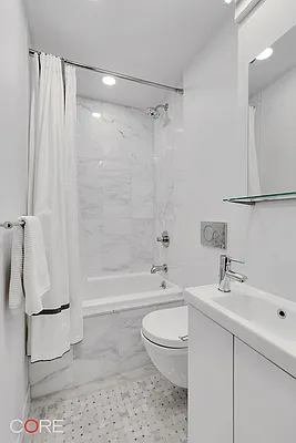 Rented by CORE | media 11