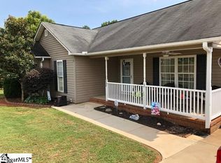 232 Summer Lady Ln, Boiling Springs, SC 29316