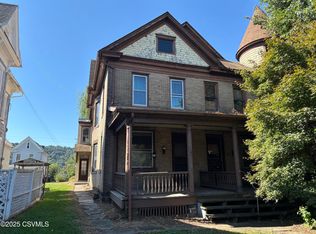 1059 Market St, Sunbury, PA 17801